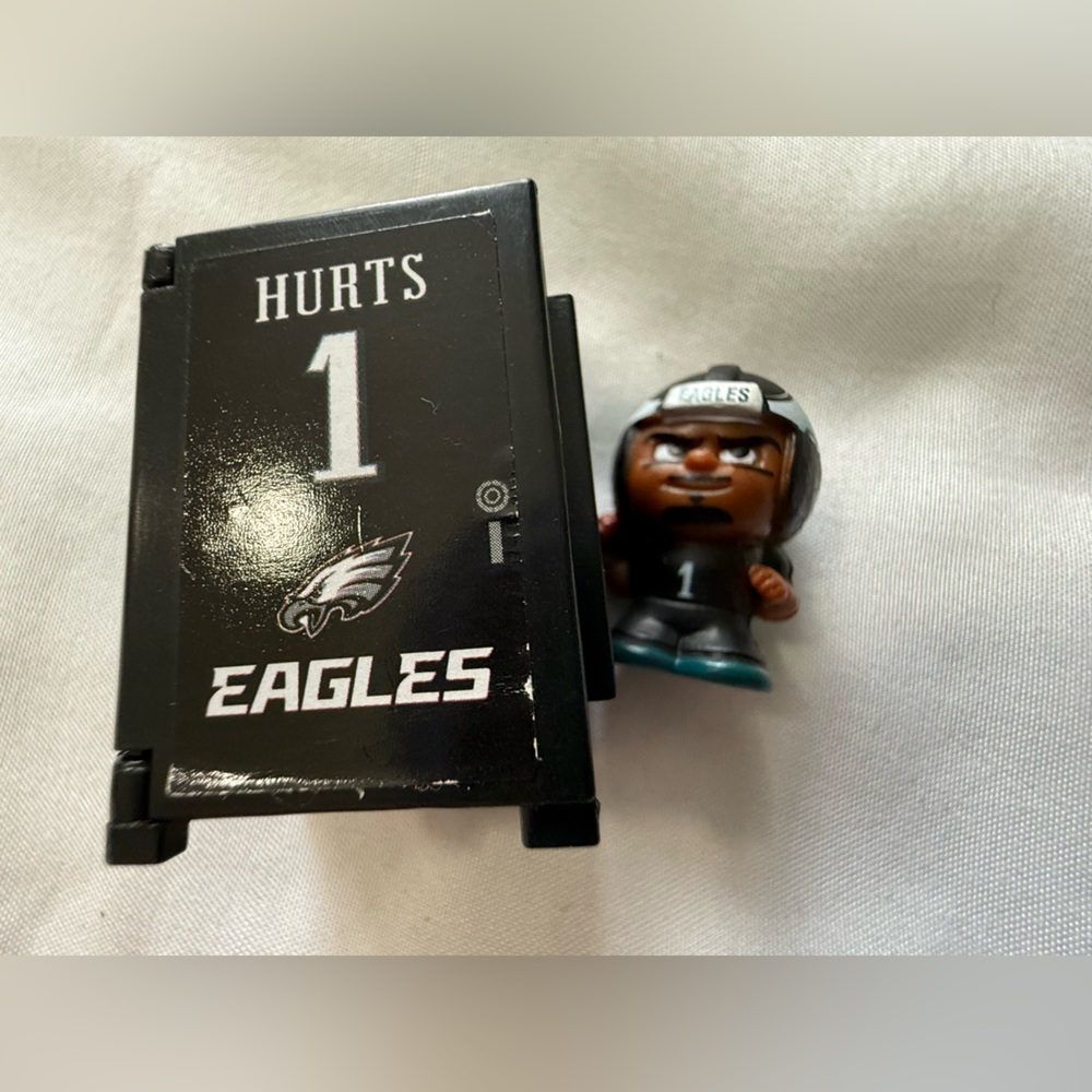 Philadelphia Eagles Hurts Teenymate locker